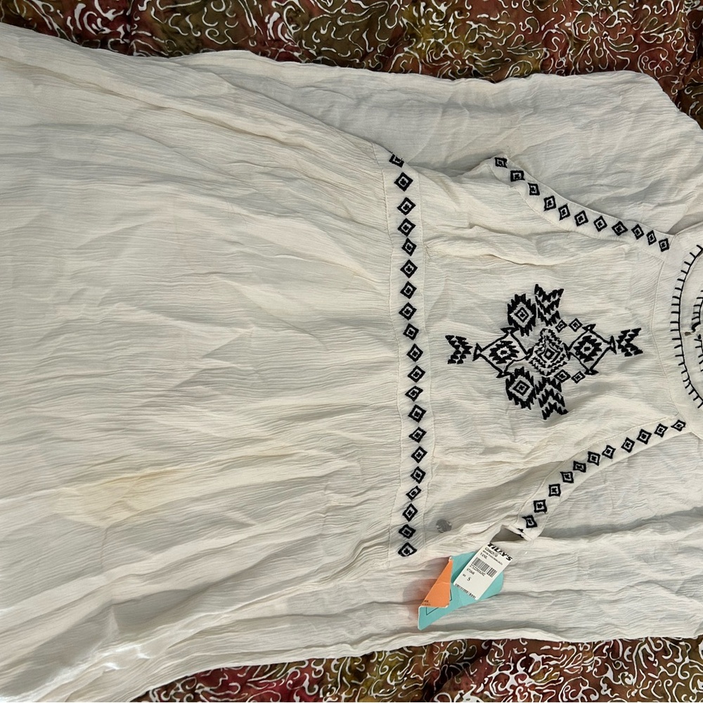 Rogue White Dress with Black Geometric Embroidery